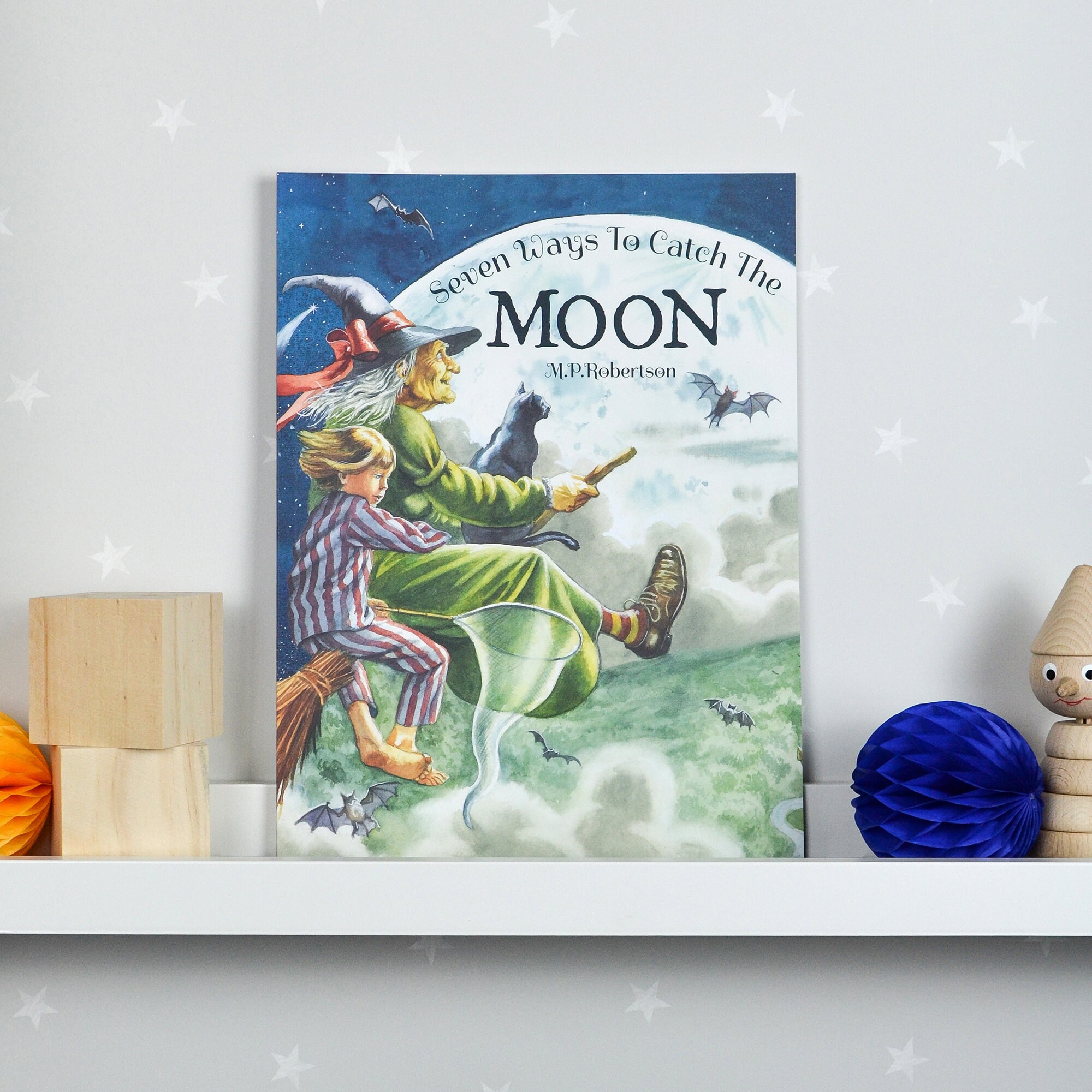 Seven Ways To Catch The Moon / a poetical picture book de Etsy España