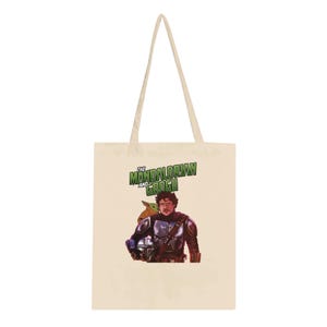 Bolso de tela de The Mandalorian y Grogu / Regalo de fan art de Star Wars de Pedro Pascal / Ilustrado por Teshiiex imagen 1