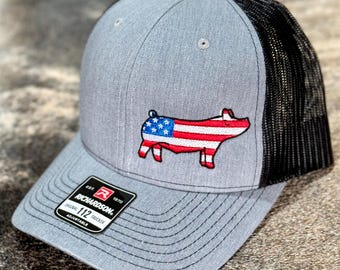 Patriotic Pig Trucker Hat – USA Flag Embroidered Richardson 112 Cap, Farm & Livestock Snapback