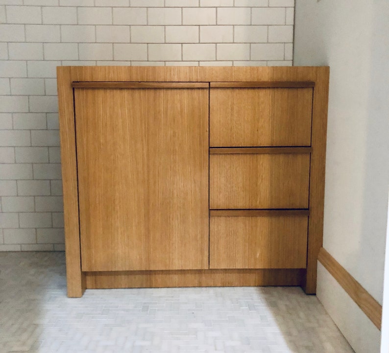 Quarter Sawn White Oak Vanity with solid wood handles. Etsy