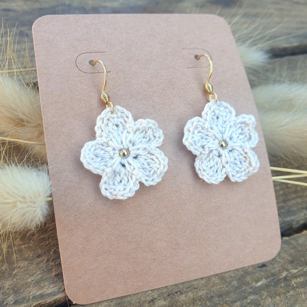 Boucles d'oreilles au crochet, fleurs au crochet