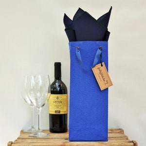 Sac à vin en tissu, Triangles bleus