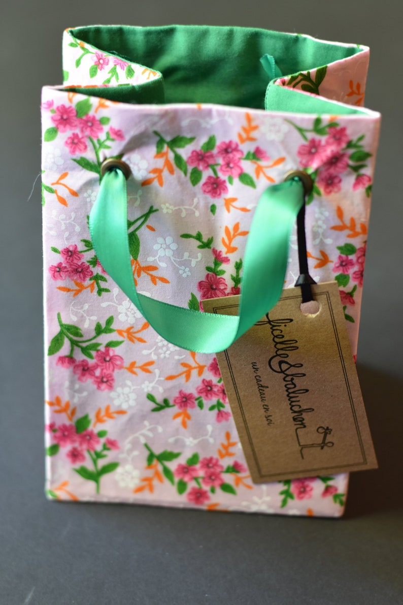 Petit Sac Cadeau R U00e9utilisable En Tissu Emballage U00e9cologique Accessoire De F U00eate Fleuri Rose Et Orange Pr U00e9sent D Anniversaire Cadeau Paper Party Supplies Party Favors Games Kientructhanhdat Com