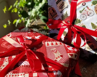 Moyen emballage cadeau réversible en tissu, Roulottes et courtepointe de noël