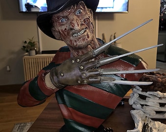 Freddy Kreuger Nightmare on Elm Street bust display horror movie memorabilia figurine statue movie prop sculpture halloween