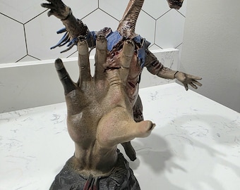Evil Dead Hand Henrietta Bust Figurine Cult Classic Horror Movie Collectible Figurine Statue Display Horror Movie Memorabilia