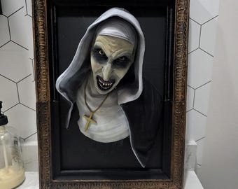 Framed Valak THE NUN wall mount bust display horror movie memorabilia movie prop
