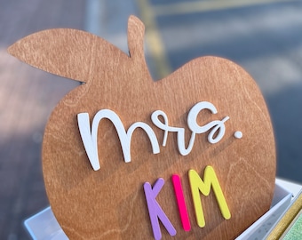 Teacher apple sign - teacher sign - class sign - apple sign - classroom decor - customized sign - personalized teacher sign - teacher gift