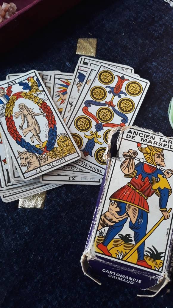 Tirage Tarot Guidance Intuitive et Spirituelle Au Choix Amour Travail Argent Développement Spirituel