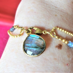 Women&#39;s Labradorite or Smoky Quartz Gold Plated Charm Bracelet