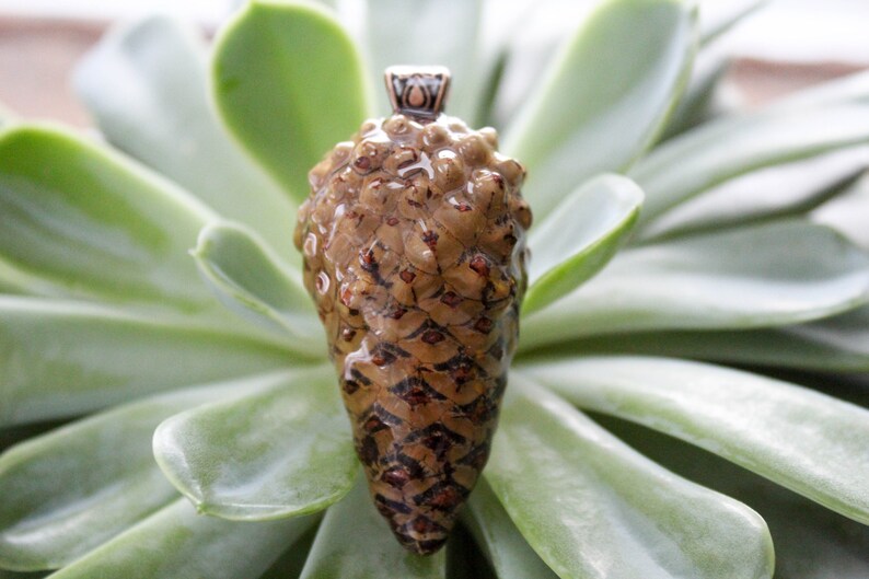 Lapis Lazuli healing HYPNOMADIC natural back lodgepole pinecone pendant