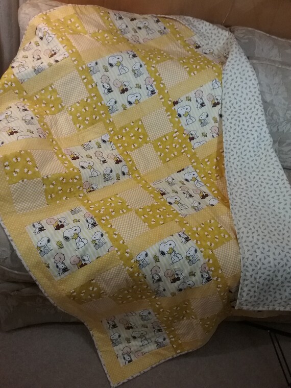 Quilt Charlie Brown Snoopy Sunshine Yellow Boy Or Girl Etsy
