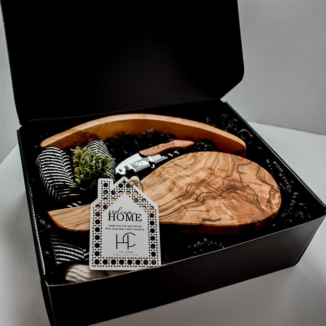 Luxury Olive Wood Wine Gift Box Set - Custom Engraved Closing Gift Box ...