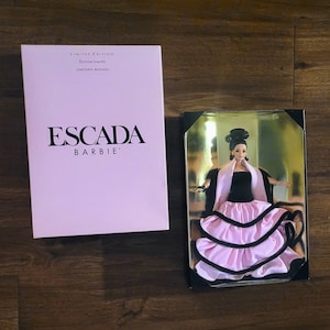 Vintage 1996 ESCADA Brunette Barbie-Puppe Mattel Limited Edition #15948 NRFB Kostenloser Versand in den USA