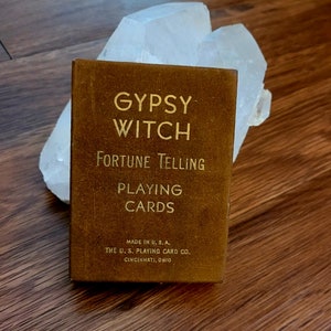 Vintage Gypsy Witch disant la bonne aventure aux cartes à jouer U.S. Playing Card Co. Cincinnati des années 1940 livraison gratuite aux États-Unis