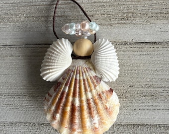 Ángel de concha hecho a mano: decoración navideña playera