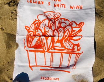 Mosselen. Linen Tea Towel, Belgian Traditional Dish, Mussels, Kitchen Linens with Sea Food Print, Printed Towel, Hand Drawn Linen Dishcloth