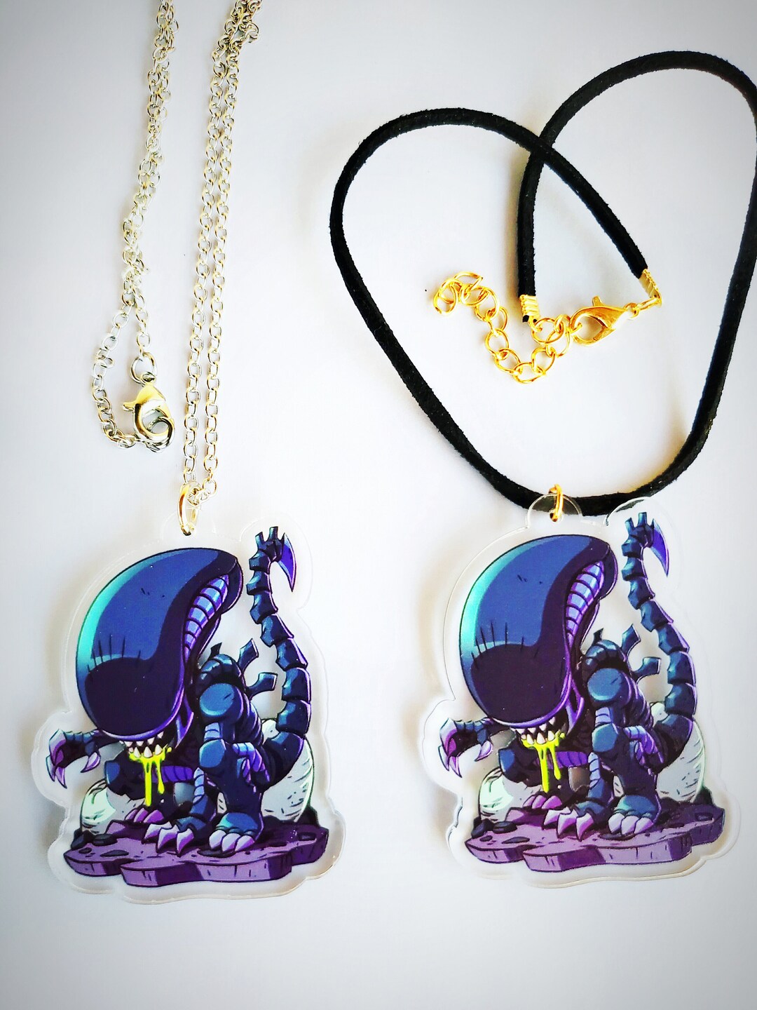 Alien Necklace ~ Sci-fi ~ Horror ~ Extraterrestrial Life - Etsy