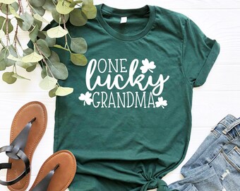 One Lucky Grandma Shirt, Grandma Shirt, St Patricks Day, St Patrick's Day, Grandma To Be, New Grandma Shirt, Gift for Grandma, Shamrock Tee
