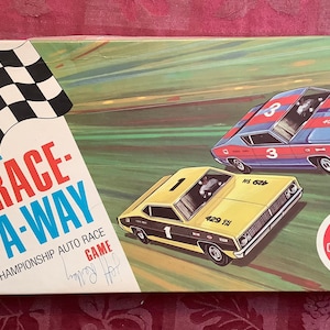 Vintage 1975 Race a Way board game