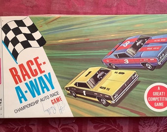 Vintage 1975 Race a Way board game
