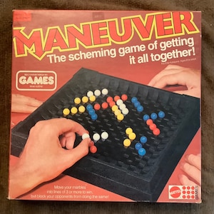 Vintage 1978 Maneuver strategy game
