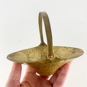 Vintage Hand Hammered Brass Pedestal Basket Handle India Spring Easter Flower, vintage brass bowl