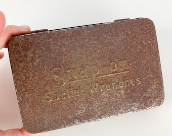 Vintage Snap-On Socket Wrenches Empty Metal Box Case Garage Shop Tool Decor