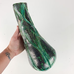 Vintage MCM Brutalist Pottery Vase Fat Lava Green Graphite Studio, Mid Century Modern pottery, green pottery vase