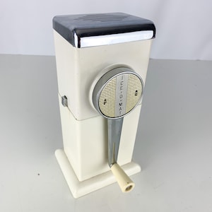 Vintage Retro Ice-O-Mat Ice Crusher White & Chrome 1950s Hand Crank Wall Hanger, Kitchen farmhouse decor, retro kitchen decor