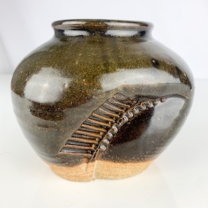 Vintage Brown Textured Studio Art Pottery Vase Artist Signed Mid Century Modern, south western pottery
