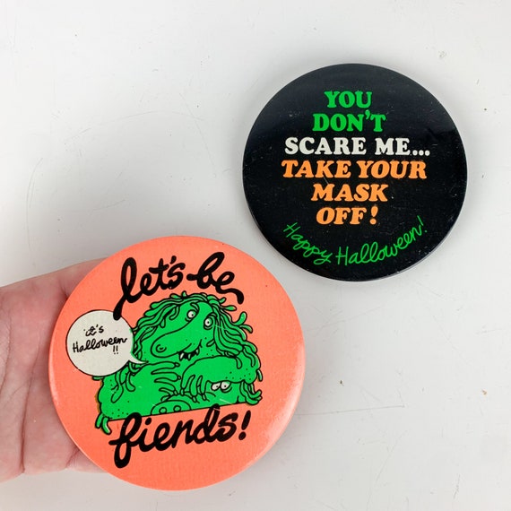 Vintage halloween pins - Gem