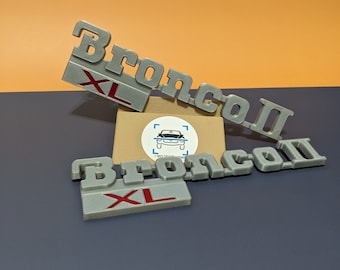 Emblemat Bronco ii XL z lat 1984-1988 - Dwukolorowy - Druk 3D - Projekt Howe