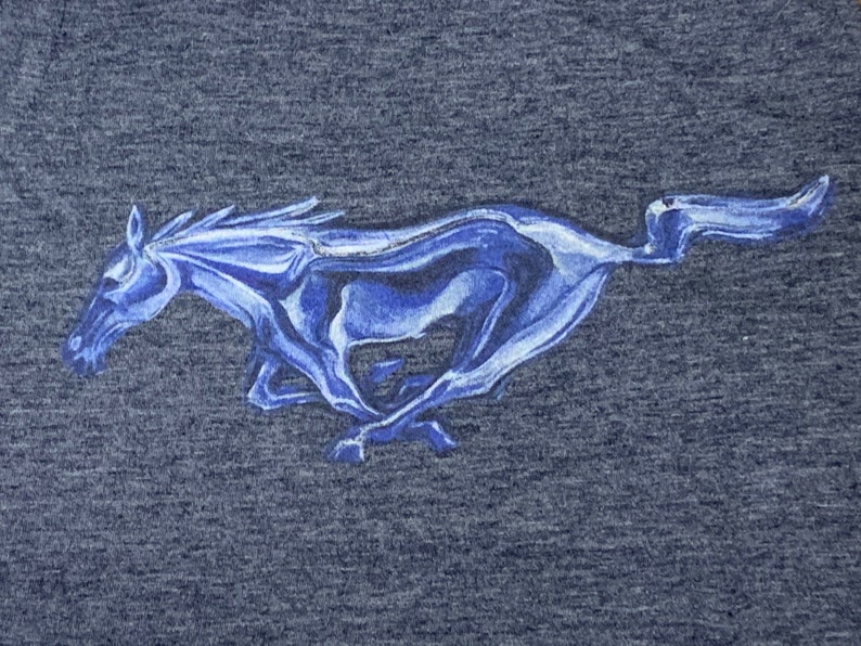 Gently Used Ford Mustang Women/'s Tank Top Large