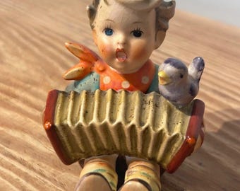Goebel Hummel "Soloist" Figurine #110/0 | TMK-4 (1964-1972) | Previously "High Tenor"