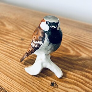 Goebel Sperling Sparrow Bird Figurine c1970s No 38022 TMK 5 Handpainted