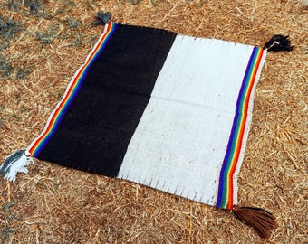 Uquña (Duality) Andean blanket Qero for you altar