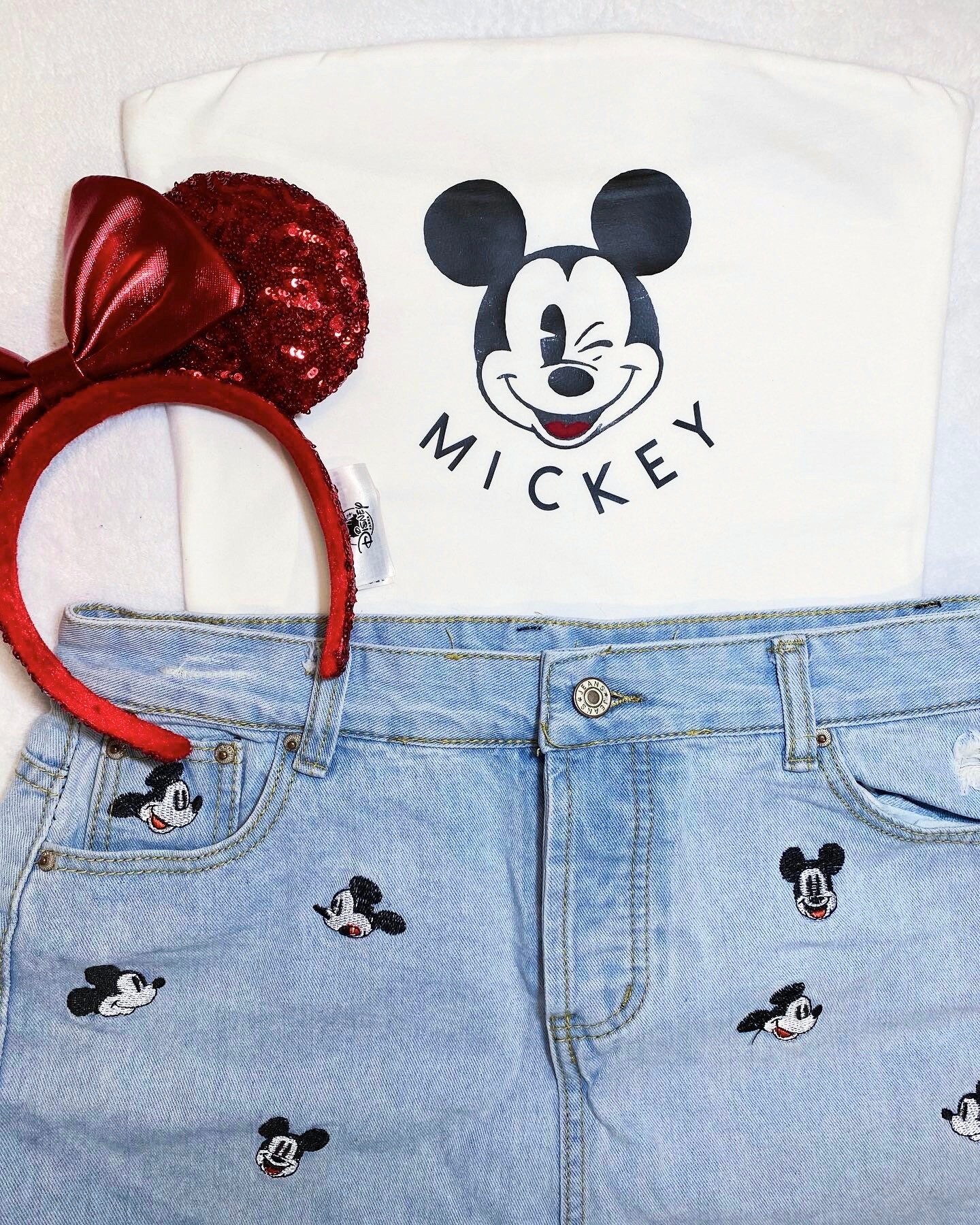 Mickey Mouse Winking Disney Crop