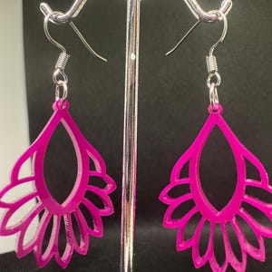floral Pink acrylic Dangle Earrings- lightweight pink earrings -floral earrings- Bono Acrylic earrings