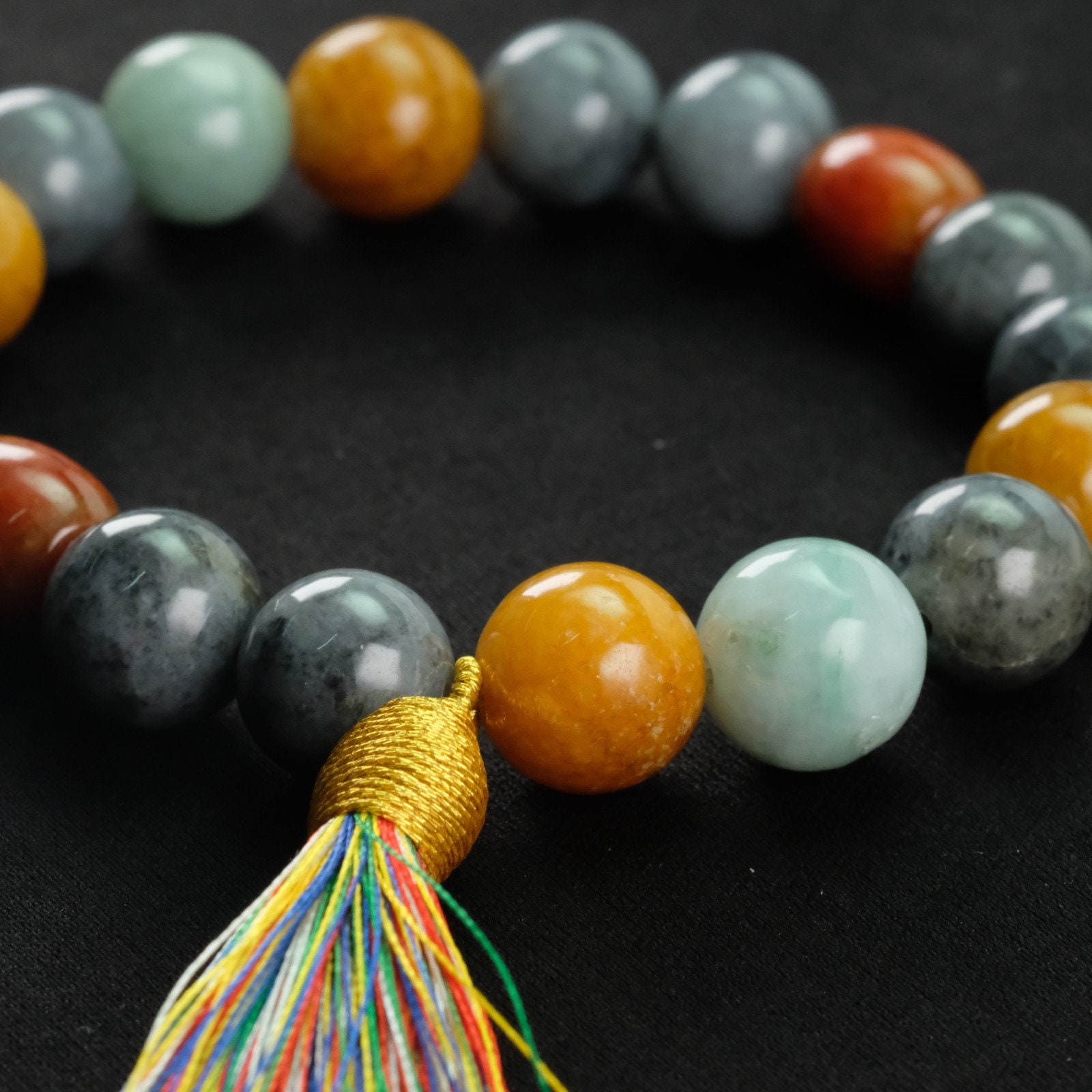 ボヘミアンスタイルの本物のマルチカラービルマ翡翠ビーズブレスレット