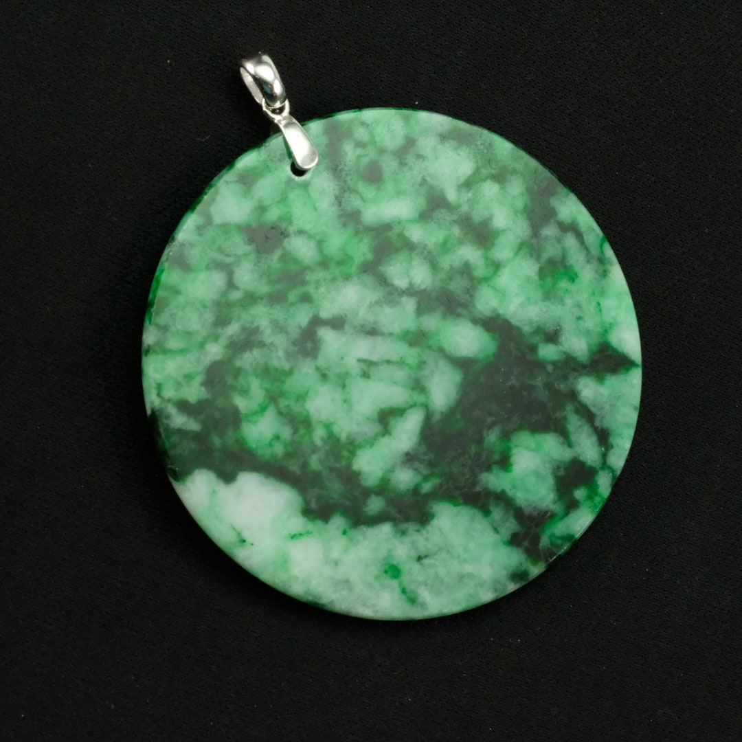 1650円 予約済 ビルマ産 翡翠 通常色(グリーン) ペンダントトップ 1650円 予約済 ビルマ産 翡翠 通常色(グリーン) ペンダントトップ