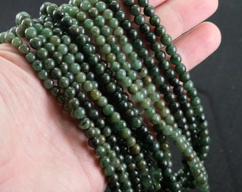 Green Jadeite Jade Round Beads Necklace