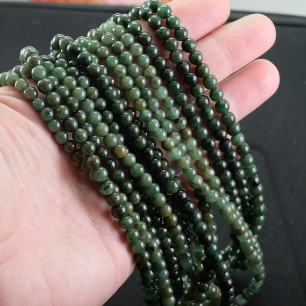 グリーンジェダイト 翡翠 ラウンドビーズネックレス