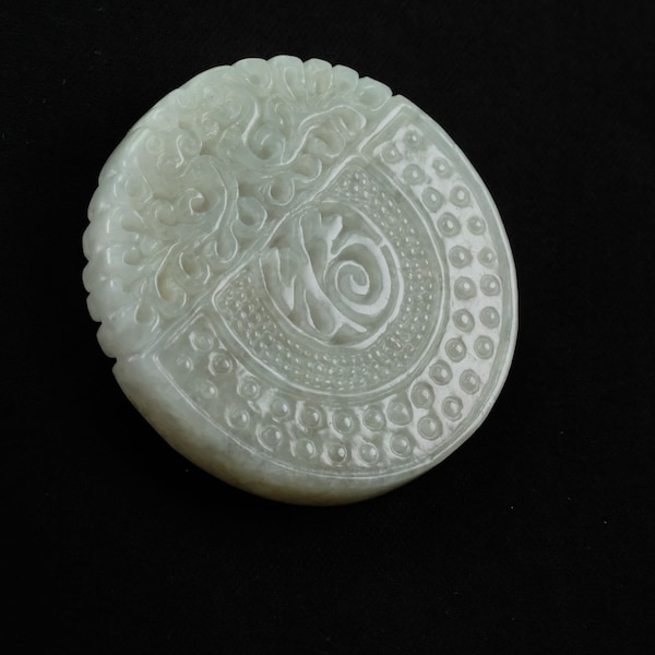 上質な幸運の彫刻ディスク 手作り天然ジェダイト 翡翠ペンダント