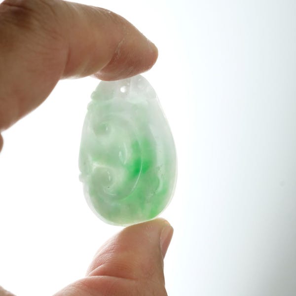 クラシック如意幸運ハンドメイド天然翡翠ペンダント