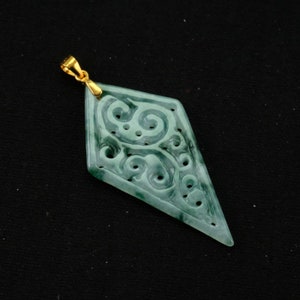 Kite Hollow Burma Natural Jadeite Jade Pendant