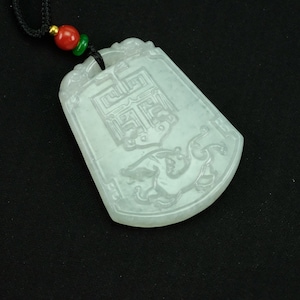 Dragon Lucky Amulet Myanmar Natural Jadeíta Jade Colgante Collar