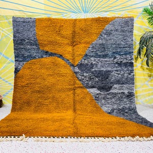 Beni ourain Custom Moroccan rug, Berber Beni ourain rug, Gray Wool area rug, Handmade Moroccan area rug, Yellow rug.