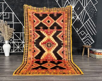 Berber Fabulous taznakht rug Vintage Moroccan rug Straw berber rug Tribal rug traditional rug Wool rug