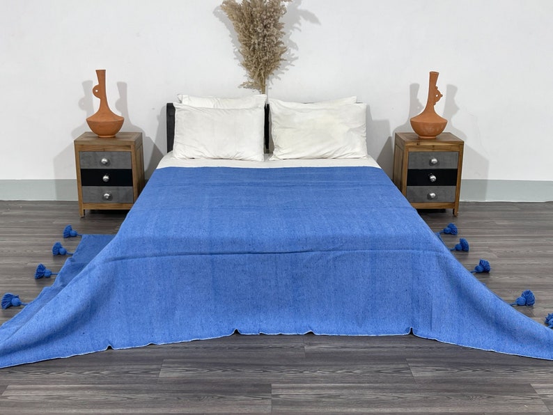 Blue Linen bedspread Natural linen bed cover Linen bed throw in various colors Linen counterpane Stonewashed linen quilt image 2